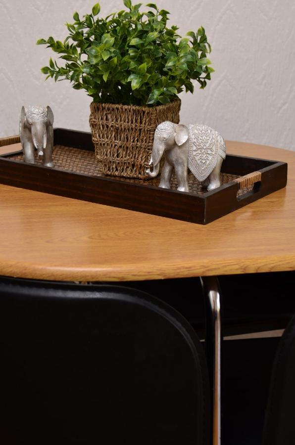 33Sm Dreams Unlimited Serviced Accommodation- Staines - Heathrow Stanwell Exterior foto