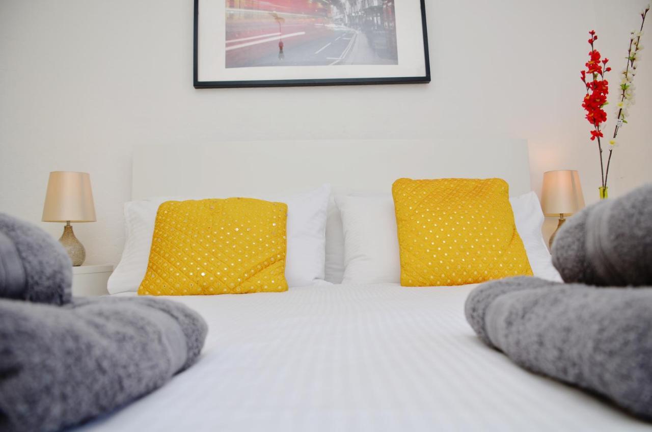 33Sm Dreams Unlimited Serviced Accommodation- Staines - Heathrow Stanwell Exterior foto