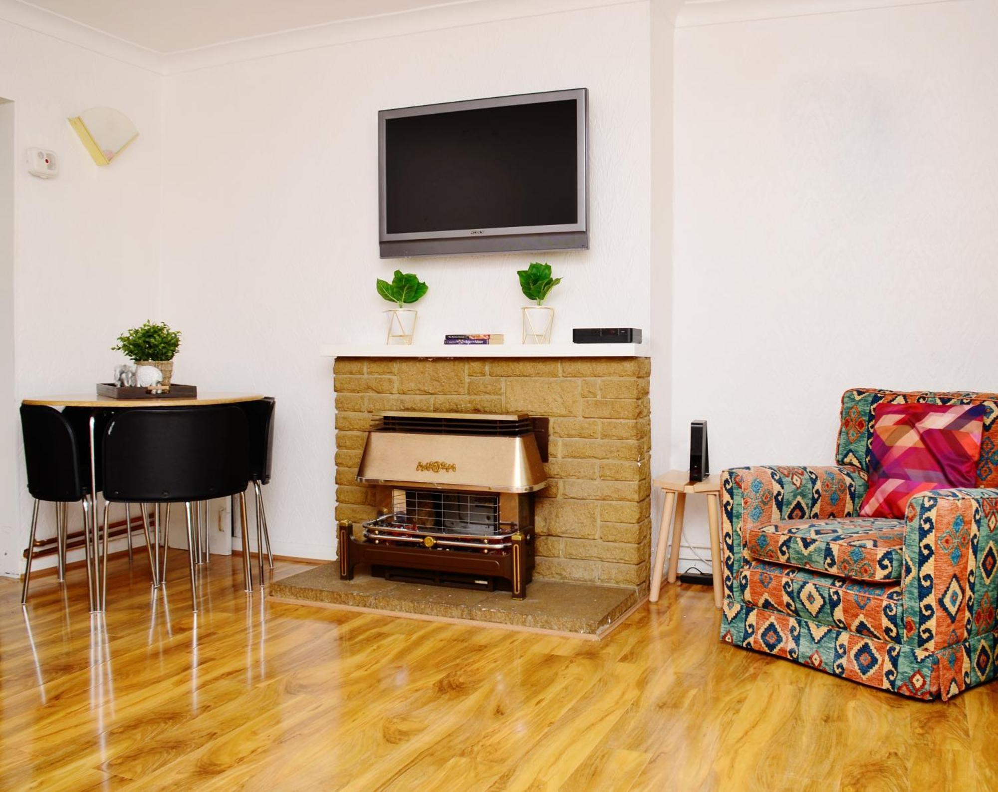 33Sm Dreams Unlimited Serviced Accommodation- Staines - Heathrow Stanwell Exterior foto